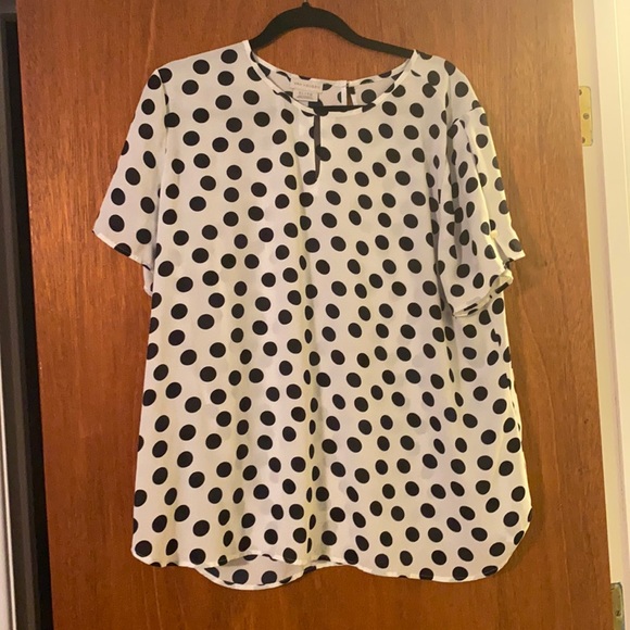 Polka dot short sleeve top